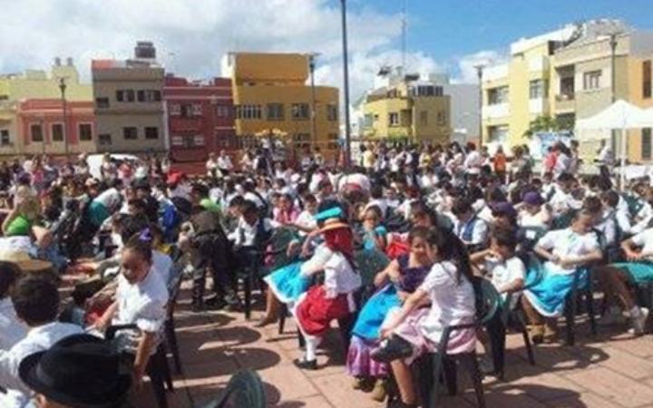 Día de Canarias en La Plaza del Pueblo La Isleta