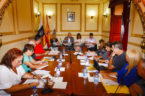 El Alcalde de Las Palmas de Gran Canaria, Augusto Hidalgo, ha presidido de manera puntual la Junta Municipal ordinaria del Distrito Tamaraceite-San Lorenzo-Tenoya