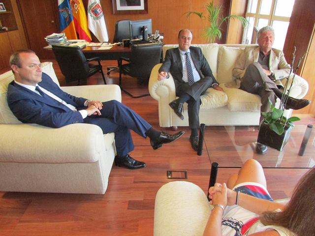Hidalgo y Pedro Quevedo se reúnen con el nuevo presidente de Mercasa 4