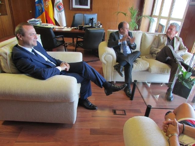 Hidalgo y Pedro Quevedo se reúnen con el nuevo presidente de Mercasa