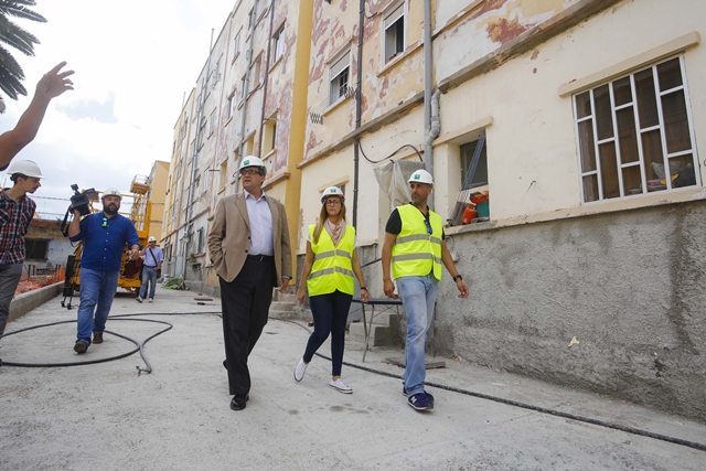 El Ayuntamiento concluirá a lo largo del año 2018 la renovación de más de 700 viviendas en el barrio de Escaleritas