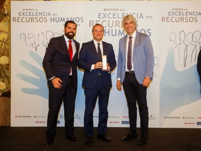 Hidalgo recoge el premio a la Excelencia en Recursos Humanos 2018 concedido al Ayuntamiento capitalino