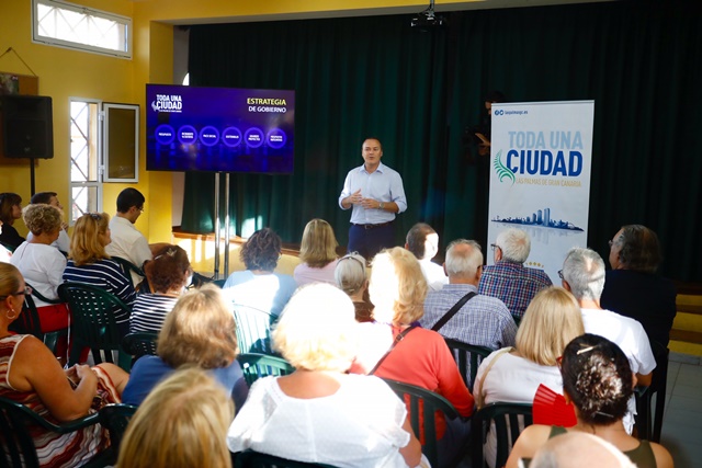 Hidalgo analiza con vecinos de Ciudad Alta los proyectos más importantes para el Distrito y para la ciudad 2