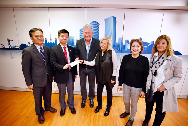 El Ayuntamiento y el Consulado de Corea en Las Palmas apoyan la labor social de la Fundación Farrah 3