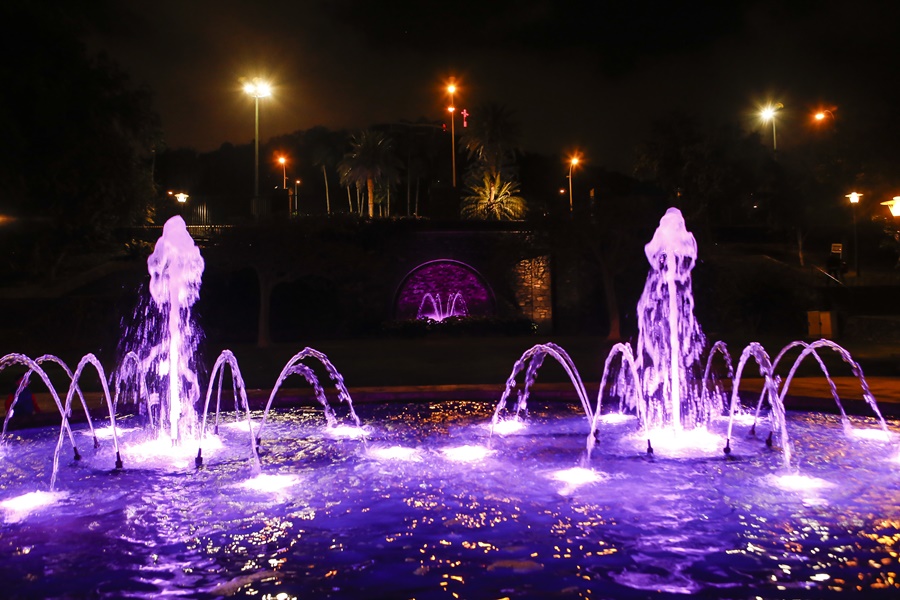 Culmina la renovación de la iluminación de colores para las fuentes ornamentales del Parque Doramas