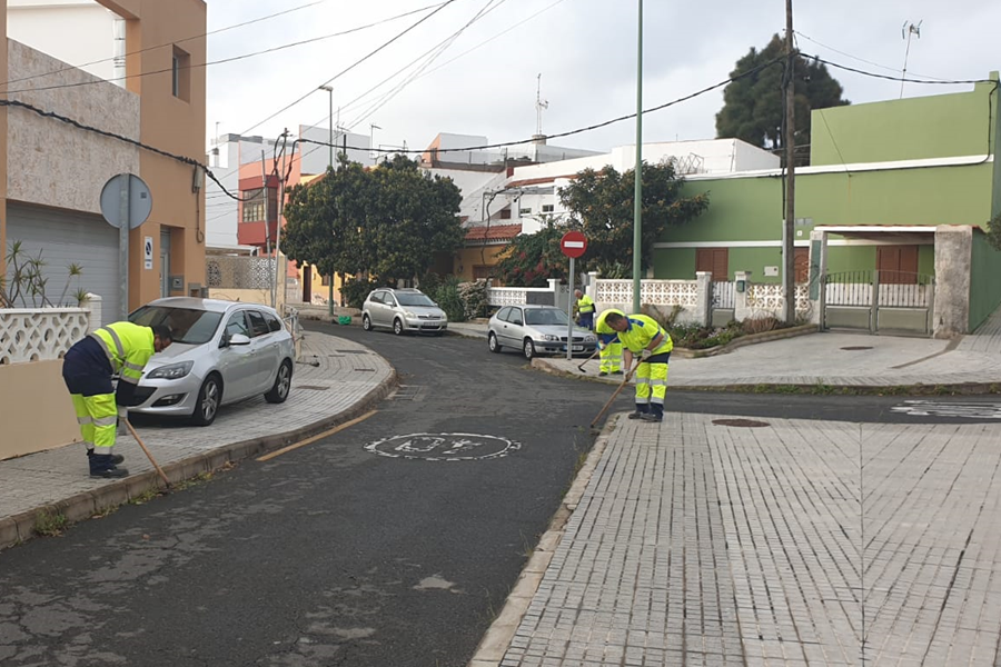 Ayuntamiento acondiciona el barrio de San de Paula con un plan de integral