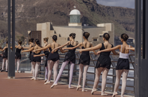 Una «Megabarra» de ballet para celebrar el Día Internacional de la Danza en Las Canteras