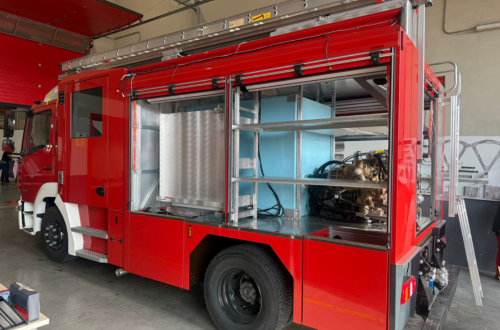 El Ayuntamiento ultima la incorporación de tres camiones primera salida y una autobomba para Bomberos tras invertir más de 1,8 millones de euros