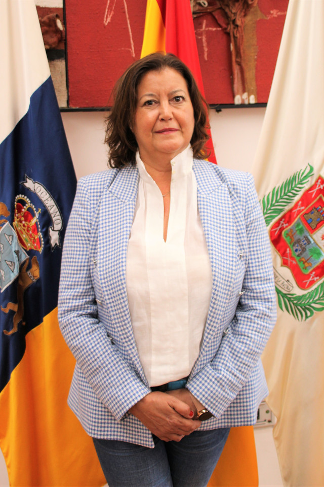 D.ª María del Carmen Reyes Marrero