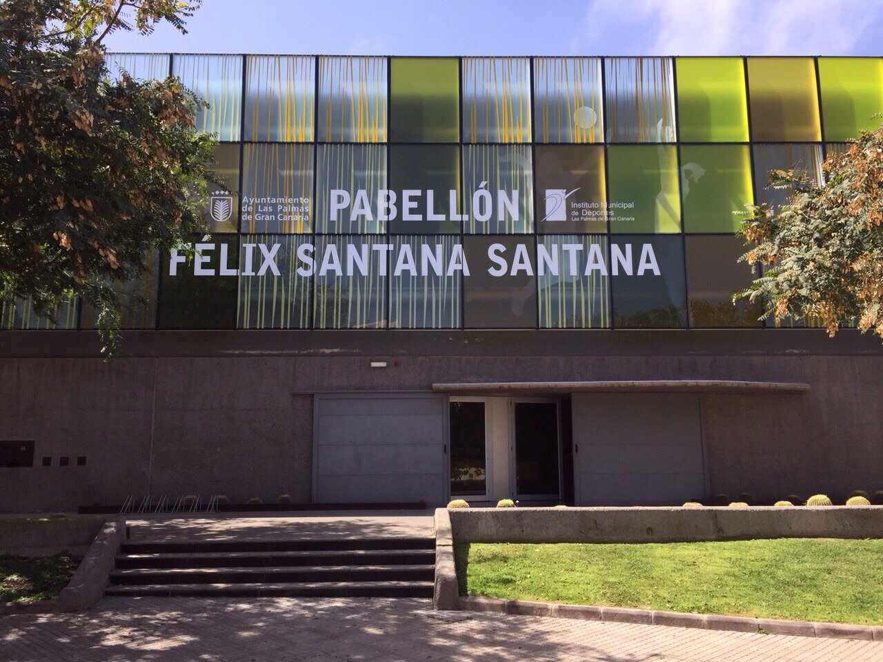 Fachada Pabellón Félix Santana Santana