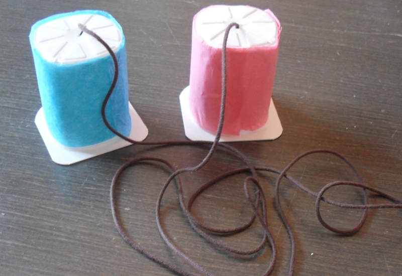 telefono-ninos-vasos-de-yogur