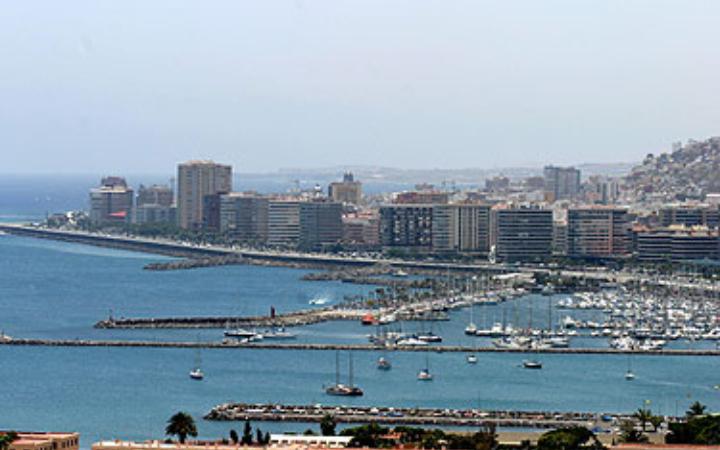 Paisaje Urbano visto desde el mar