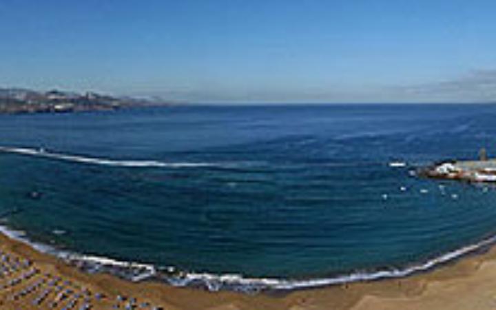 Panorámica de la playa de Las Canteras