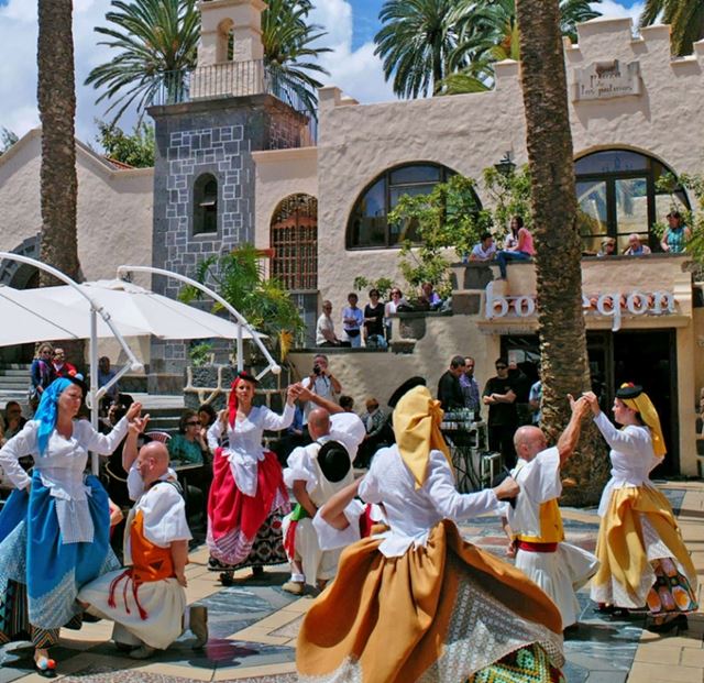Bailes folclóricos Pueblo Canario