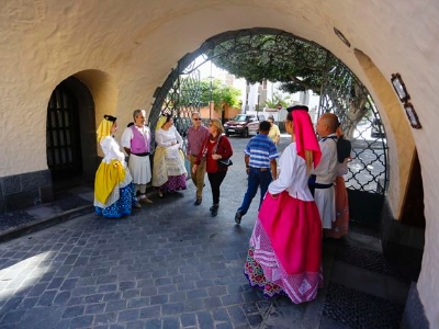 Folclore en el Pueblo Canario 2