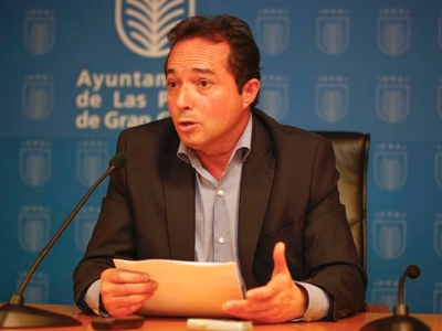 Mala gestión de la política del agua por parte de Cardona 3