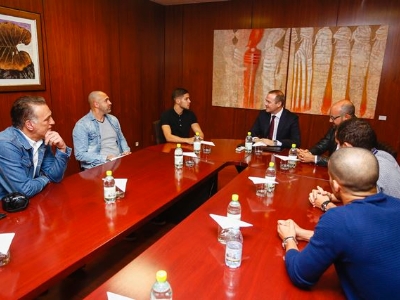 El Alcalde recibe al púgil de La Isleta Jerobe Santana 1