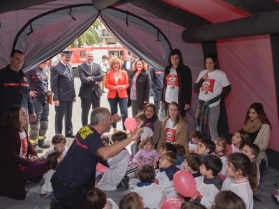 Honores y Distinciones al cuerpo de Bomberos 6