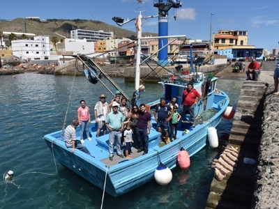 San Cristóbal - pesca artesanal - visitas barco pesquero