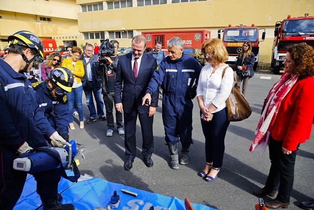 Formación de los bomberos de la capital 3