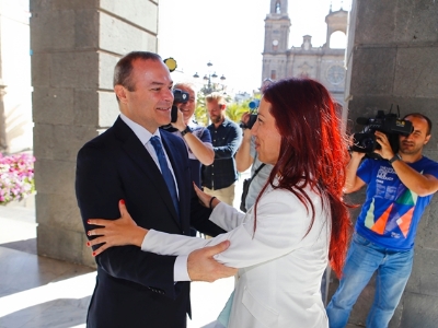 El Alcalde y Patricia Hernández 1