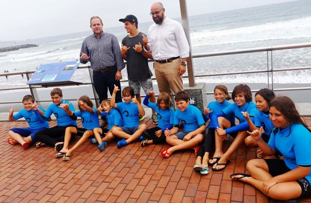 Felicitación a Luis Díaz, el primer español en ganar el Vans Open of Surfing Junior de EEUU