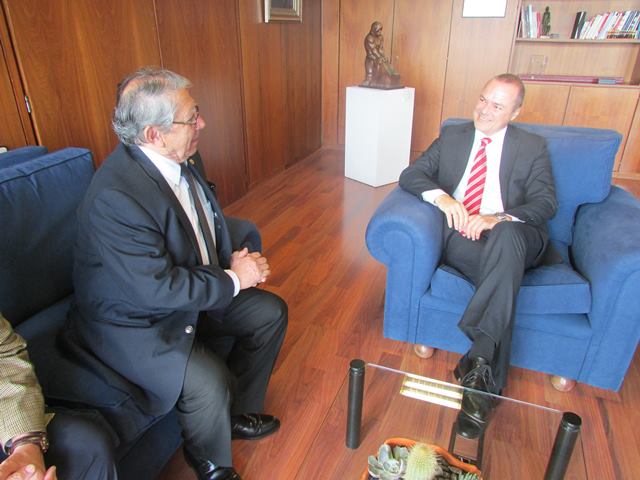 Embajadores de El Salvador y Costa Rica 1