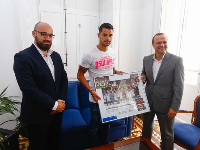 Felicitaciones al grancanario Víctor Machín Vitolo 5