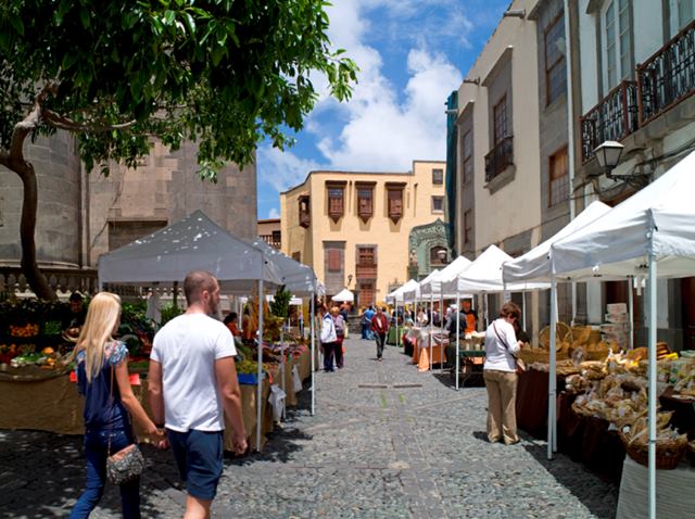 Turistas en Vegueta