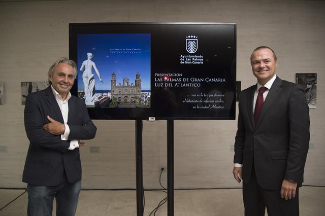 Momento de la presentación del libro de Ángel Luis Alday