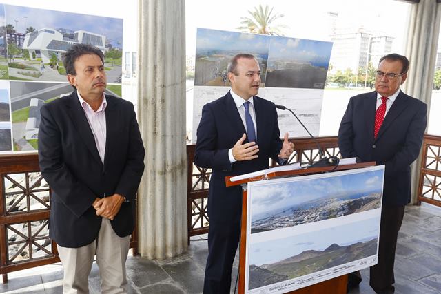 Momento de la presentación de la propuesta del teleférico que uniría el Istmo con la Montaña El Vigía