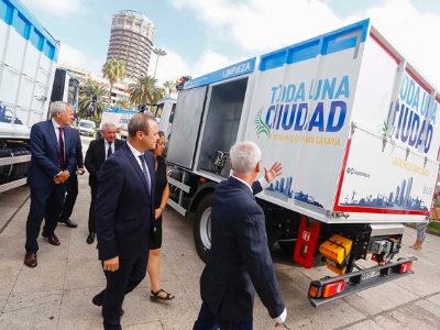 Momento de la presentación de los nuevo vehículos