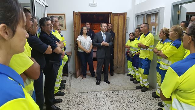 El Alcalde se reúne con los trabajadores de Limpieza