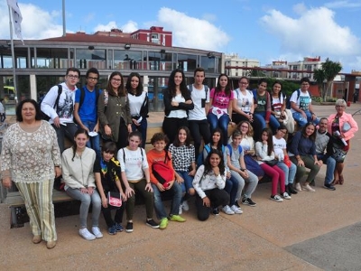 Estudiantes de secundaria en la prevención de la violencia de género