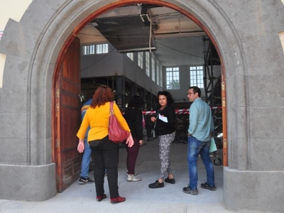 Diana en la futura casa de la mujer en Escaleritas 4