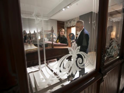 Concejales en la Exposición Los años de La Luz 3