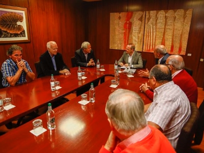 El Alcalde con Exjugadores de la UD Las Palmas 4