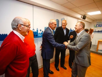 El Alcalde con Exjugadores de la UD Las Palmas