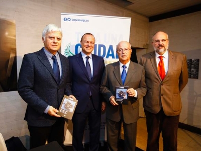 Presentación del libro de José Segura sobre inmigración irregular en las islas