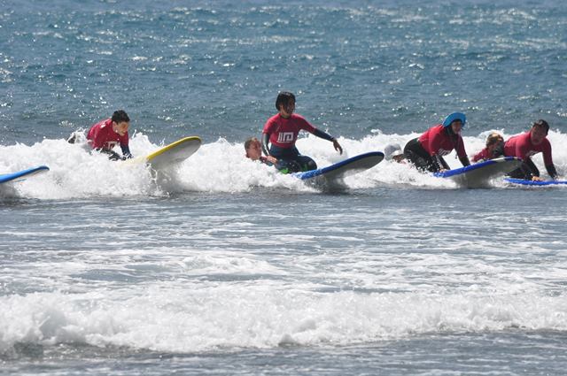 Surf terapéutico para capacidades diferentes 2