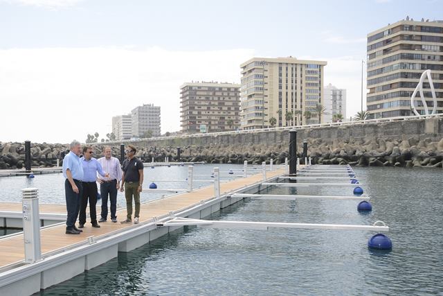 Visita a la nueva zona de atraque embarcaciones en el Muelle Vela Latina 4