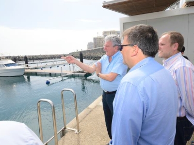 Visita a la nueva zona de atraque embarcaciones en el Muelle Vela Latina