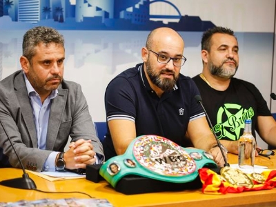 El Ayuntamiento impulsa el boxeo con una velada en La Gallera