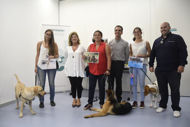 Entrega de premios del IV Concurso de Fotografía De vacaciones con mi perro