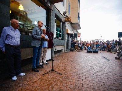 El Ayuntamiento dedica una plaza a los hermanos Momo junto a Las Canteras