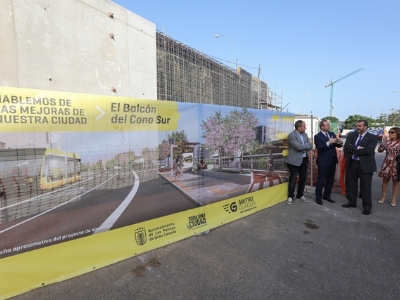 El Paseo Blas Cabrera Felipe se renueva con la MetroGuagua 3