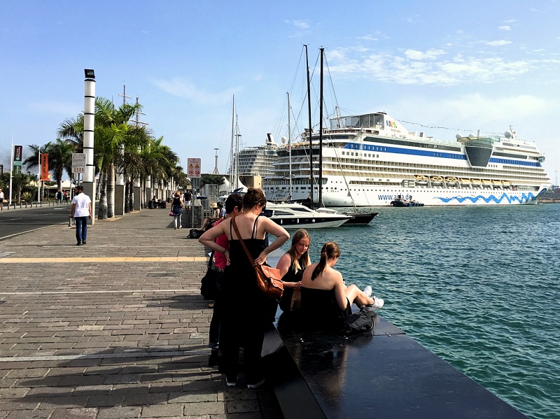 El crucero Aida en el muelle de Las Palmas de Gran Canaria