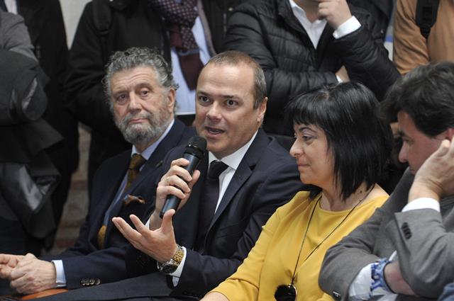 El alcalde Hidalgo reclama junto a la FEMP que el Estado permita a los ayuntamientos utilizar el superávit 2017