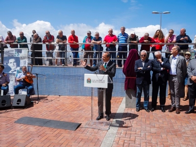 La ciudad rinde homenaje con un busto al empresario Juan Pérez