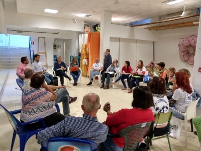 Limpieza inicia una ronda de reuniones por los barrios para acordar con los vecinos actuaciones especializadas
